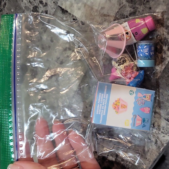 Miniverse Make It Mini Unicorn Popcorn - Picture 3 of 3